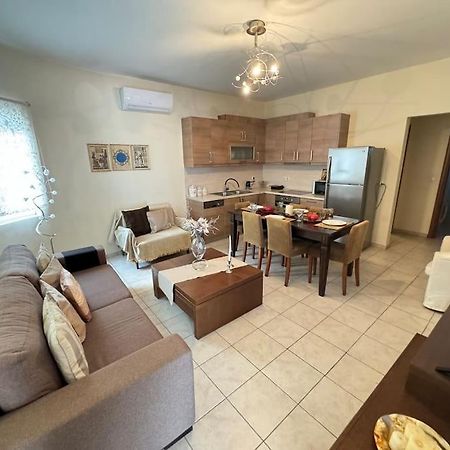 דירות טריקלה Sofias House מראה חיצוני תמונה