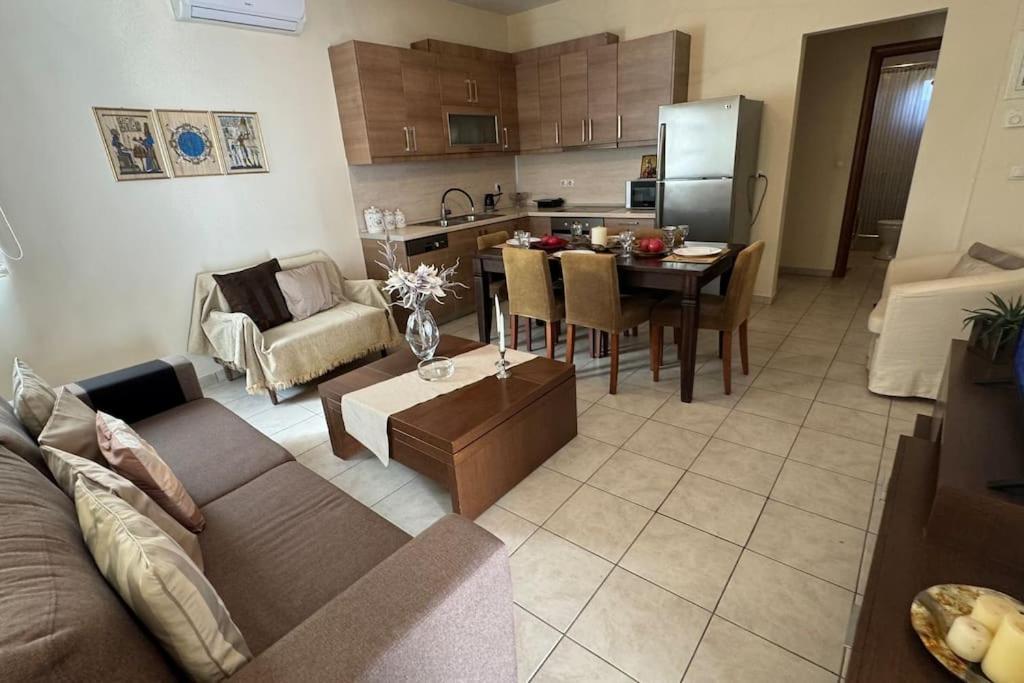 דירות טריקלה Sofias House מראה חיצוני תמונה