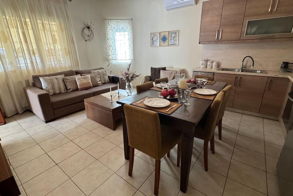 דירות טריקלה Sofias House מראה חיצוני תמונה